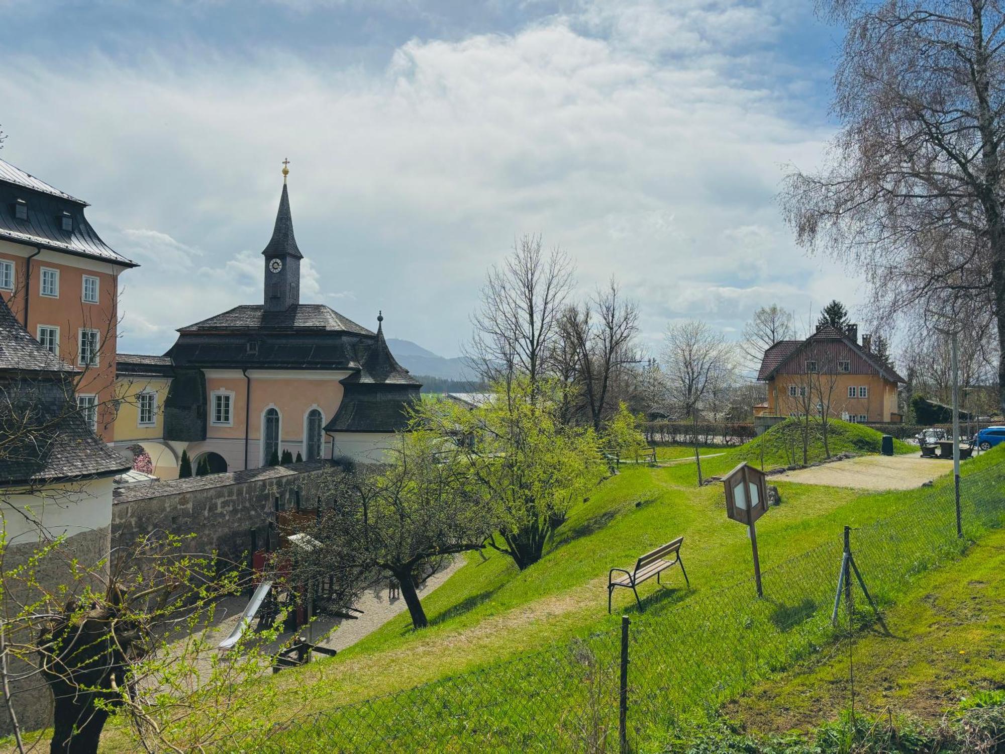 Gaesthaus "Seeblick" Seekirchen am Wallersee Kültér fotó