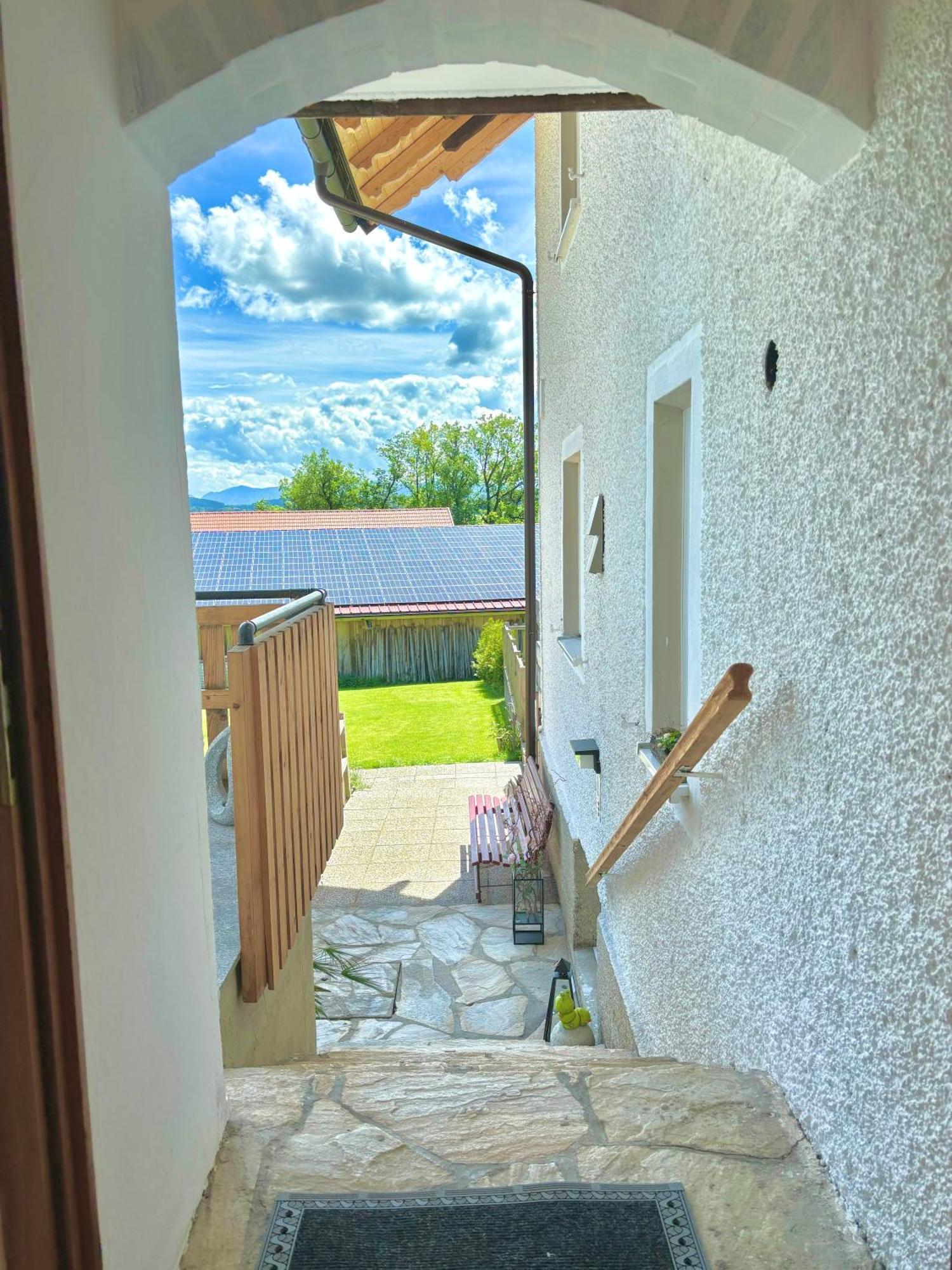 Gaesthaus "Seeblick" Seekirchen am Wallersee Kültér fotó